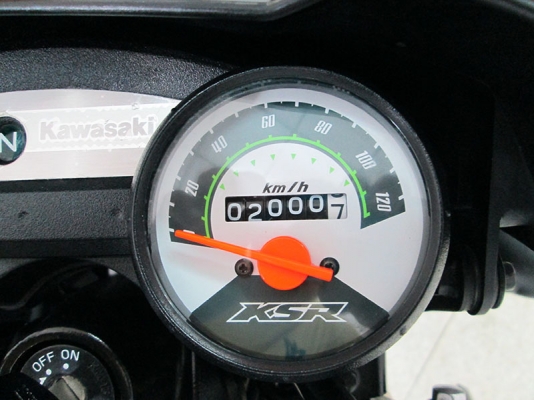 ขาย KSR ตัว TOP สตาร์ทมือ ปี 2015 ไมล์ 2000 กม สภาพรถสวย เครื่องแน่นๆ สี ดำ