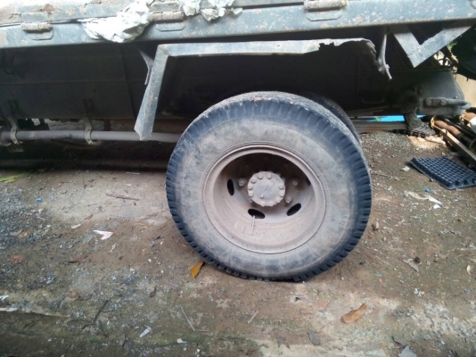 ขายรถบรรทุก 6 ล้อดัมพ์ ISUZU FTR 165 แรงม้า กระบะยาว 4.50 เมตร ราคา 380000