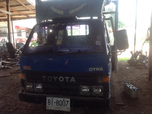 ขายหกล้อโตโยต้าไดน่า300. 115แรง