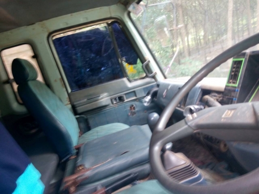 ขายรถบรรทุก 6 ล้อดัมพ์ ISUZU ROCKY 195 แรงม้านางฟ้าแท้ ราคา 650000