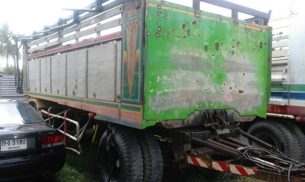 ขายรถบรรทุก 18 ล้อพ่วงแม่ลูกดัมพ์ ISUZU ROCKY 240 แรงม้าใส่่เครื่อง 270 แรงม้าลูกพ่วง 2 เพลา ราคา 1080000