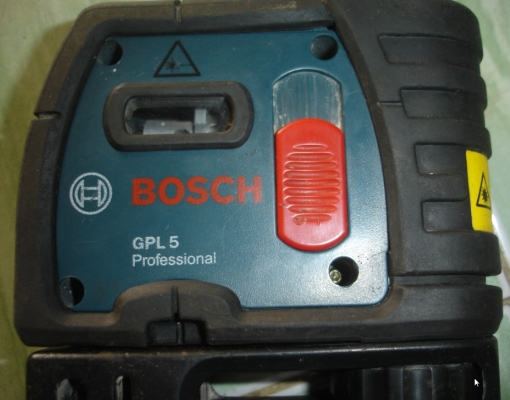 ขายเครื่องกำหนดจุดด้วยเลเซอร์ ยี่ห้อ BOSCH รุ่น GPL5