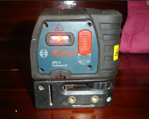 ขายเครื่องกำหนดจุดด้วยเลเซอร์ ยี่ห้อ BOSCH รุ่น GPL5