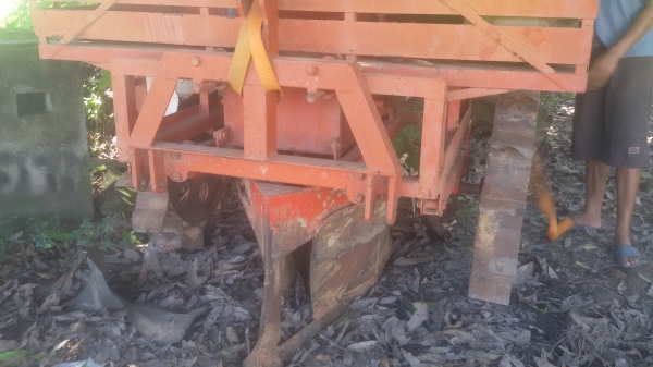 เครื่องปลูกอ้อยกลกิจร่องคู่