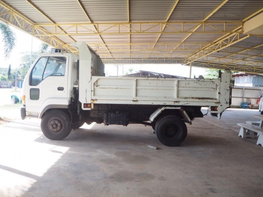 ISUZU 210 NRR จดประกอบทะเบียนพร้อมโอนอุปกรณ์เดิมสีเดิมทุกอย่าง รถแรง ต่อรองได้ครับ