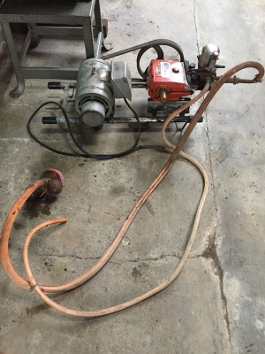 ปั้มฉีดน้ำ