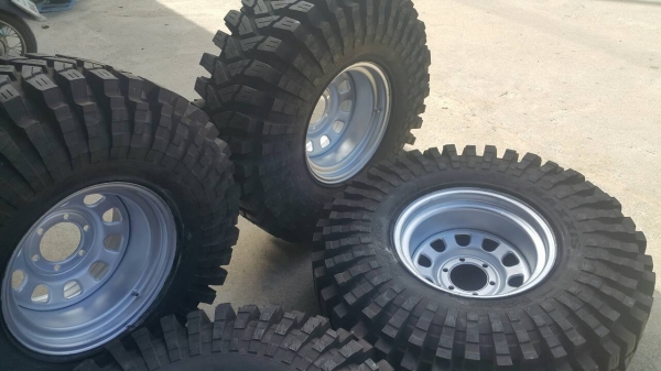 ขายยาง MAXXIS 37*12.5*16