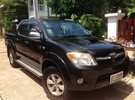 ขายรถบ้านแท้ มือเดียว TOYOTA VIGO 4ประตู 3.0G 4WD ไม่เคยชนเลยไม่เคยทำสีเข้าศูนย์ตลอด