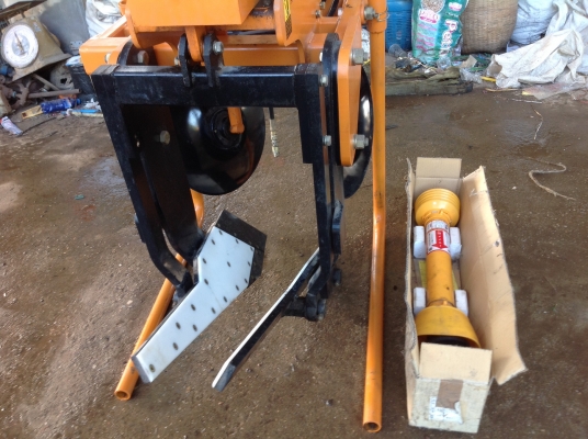 ขายอุปกรณ์ติดรถไถ