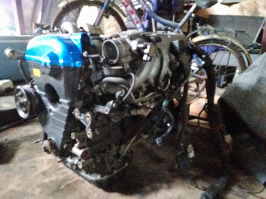 เครื่อง1JZ-GTE-VVTIแคร็งหน้า มีกล่องMTกับแอร์โฟร์ให้ ยกลงมีเลข แต่อะไหล่ ไม่ครบ ตามภาพ ไม่เคยติดแก๊ส 12000บาทอยู่ดอนเมืองTEL0890671028 ID line arnat1028