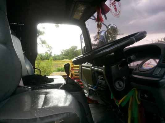 รถบรรทุก 6 ล้อ ตู้ 10 บานแห้ง ISUZU ปี 50 เครื่อง 200 แรง ยาว 7.2 ม. ราคา 780,000 บ.