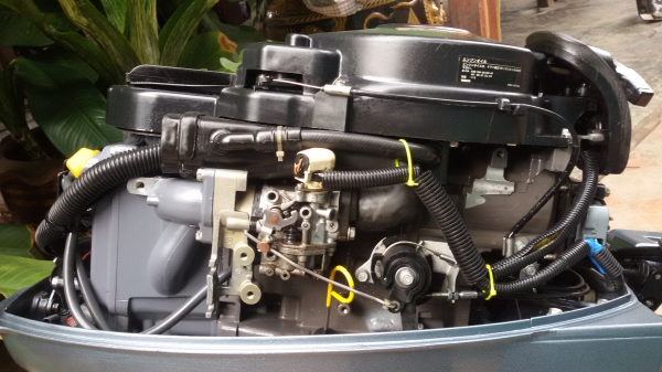 25 hp Yamaha 4 Stroke Outboard