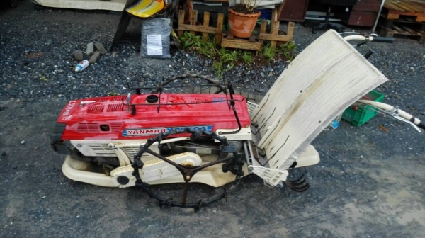 Sale>>เครื่องดำนา วางพันธ์ข้าว YANMA 250A. Made in Japan. เครื่องเบนซิน สภาพครบ ใช้งานได้ครับ 089-2499-123 นครปฐม