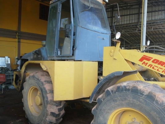 ขายรถตักดินล้อยาง Terna Foredil เอวอ่อน4x4สภาพดีพร้อมใช้ ขายรถตักดินล้อยาง Terna Foredil เอวอ่อน4x4สภาพดีพร้อมใช้