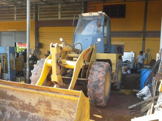 ขายรถตักดินล้อยาง Terna Foredil เอวอ่อน4x4สภาพดีพร้อมใช้