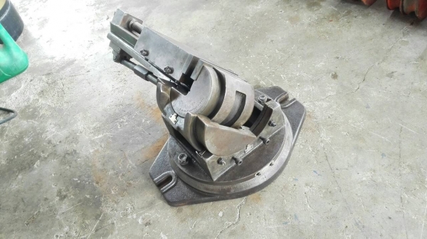 ======== Sold Out!! ======== ปากกาจับงานปรับองศาให้ตัวอิสระ สภาพสวย หายากครับ!! โทร 089-2499-123 นครปฐม