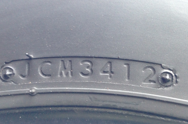 ยาง Bridgestone 31 10.5 R15 ปลายปี12 ดอกเต็ม ไม่มีปะ