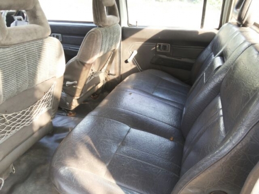 ์NISSAN 4 ประตู เบนซินโรงงาน มือเดียว สีต้องเก็บ 49,000 บาท ์NISSAN 4 ประตู เบนซินโรงงาน มือเดียว สีต้องเก็บ 49,000 บาท