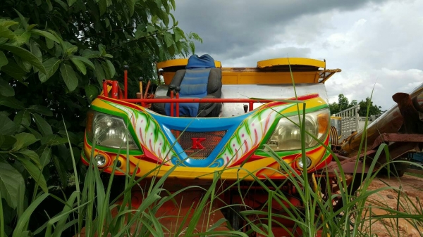 เกษตรพัฒนา  รถเกี่ยวข้าวอุ้ม ไอ้หนุ่มไวไฟ