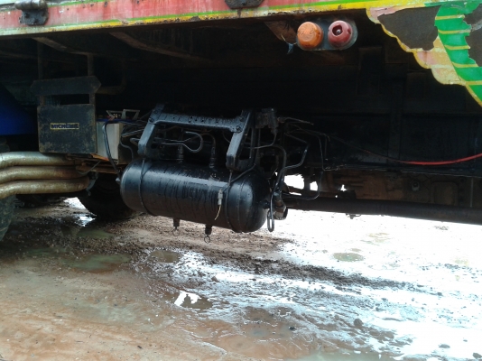 นางฟ้า195แท้สองเพลาดั้มช่วงล่างเด้ก้า เกียร์zf ยางดี ครัชซีสวยแอเย็น