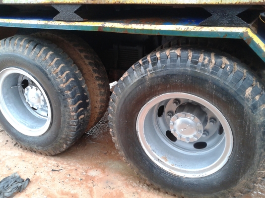 นางฟ้า195แท้สองเพลาดั้มช่วงล่างเด้ก้า เกียร์zf ยางดี ครัชซีสวยแอเย็น