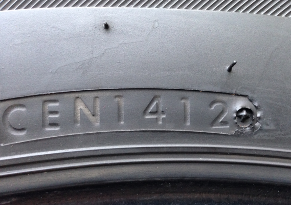 ยาง Bridgestone 265 65 17 ปี12 ดอกเยอะ ไม่มีปะ