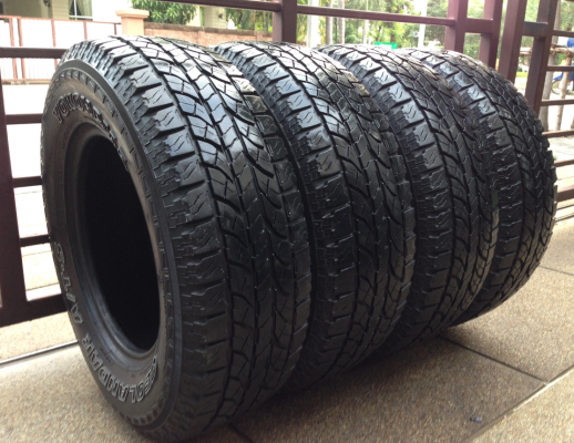 ยาง Yokohama 225 70 15 ปี12 ดอกเต็ม ใช้ยาว