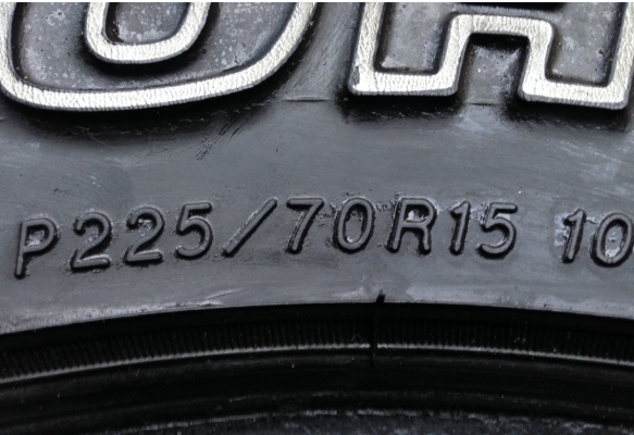 ยาง Yokohama 225 70 15 ปี12 ดอกเต็ม ใช้ยาว