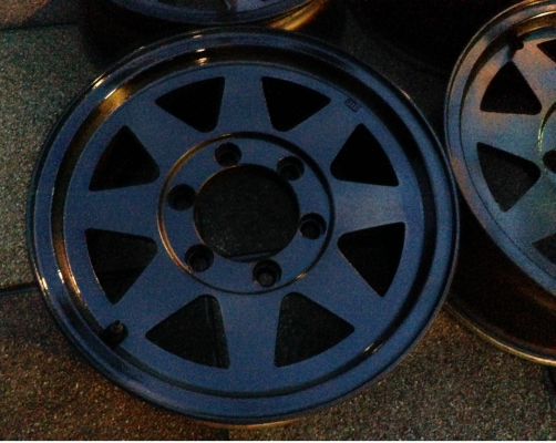 ล้อแท้ 15 แนว off road สภาพสวย ล้อแท้ 15 แนว off road สภาพสวย