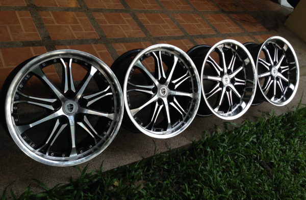 ล้อลาย W-Work ขอบ17 5/114 สภาพสวย