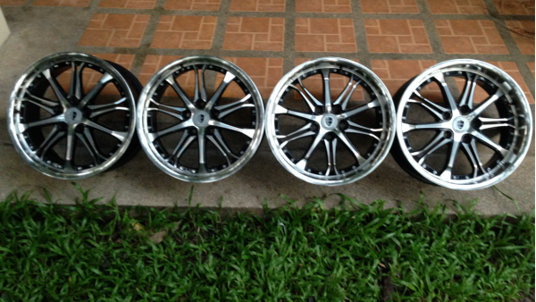 ล้อลาย W-Work ขอบ17 5/114 สภาพสวย