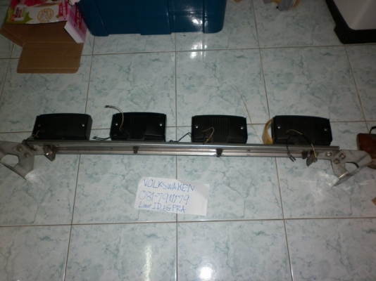 ขายไฟ soptlight พร้อมขายาวประมาณ 95 cm