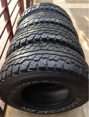 ยาง All Dunlop 31 10.5 R15 ปลายปี11 ดอกเยอะ พร้อมใช้งาน