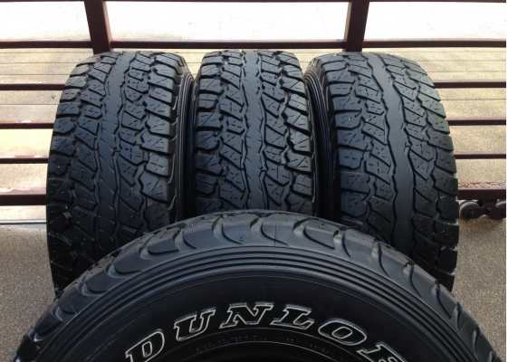 ยาง All Dunlop 31 10.5 R15 ปลายปี11 ดอกเยอะ พร้อมใช้งาน