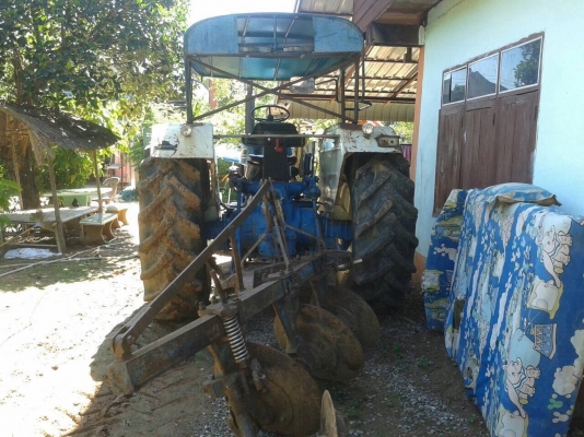 ขายรถไถ FORD 6600 เสื้อลาย เอกสารเล่มทะเบียนครบพร้อมโอน อุปกรณ์มีผานดันหน้า และผาน 3 ราคาต่อรองได้ ขายรถไถ FORD 6600 เสื้อลาย เอกสารเล่มทะเบียนครบพร้อมโอน อุปกรณ์มีผานดันหน้า และผาน 3 ราคาต่อรองได้