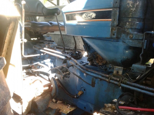 ขายรถไถ FORD 6600 เสื้อลาย เอกสารเล่มทะเบียนครบพร้อมโอน อุปกรณ์มีผานดันหน้า และผาน 3 ราคาต่อรองได้ ขายรถไถ FORD 6600 เสื้อลาย เอกสารเล่มทะเบียนครบพร้อมโอน อุปกรณ์มีผานดันหน้า และผาน 3 ราคาต่อรองได้