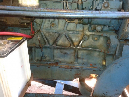 ขายรถไถ FORD 6600 เสื้อลาย เอกสารเล่มทะเบียนครบพร้อมโอน อุปกรณ์มีผานดันหน้า และผาน 3 ราคาต่อรองได้ ขายรถไถ FORD 6600 เสื้อลาย เอกสารเล่มทะเบียนครบพร้อมโอน อุปกรณ์มีผานดันหน้า และผาน 3 ราคาต่อรองได้