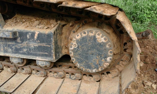 ขายรถแบคโฮ KOMATSU PC200-6 เอกสารเล่มทะเบียน ระบบไฟเต็ม ราคา 890000