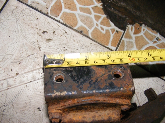 ที่แขวนยางอะไหล่รถ 6 ล้อ