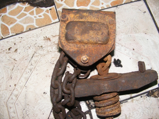 ที่แขวนยางอะไหล่รถ 6 ล้อ