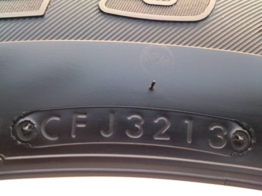 ขายแม็ก TOYOTA VIGO CHAMP ขอบ17 พร้อมยางบริดสโตน 265/65R17 ยางสัปดาห์ที่32ปี13 ดอกยางหนาสดสวยมากเท่ากันไม่แตกลายไม่ร้าวไม่กินข้างใข้งานน้อยมาก พร้อมน๊อตแท้ 24 ตัว