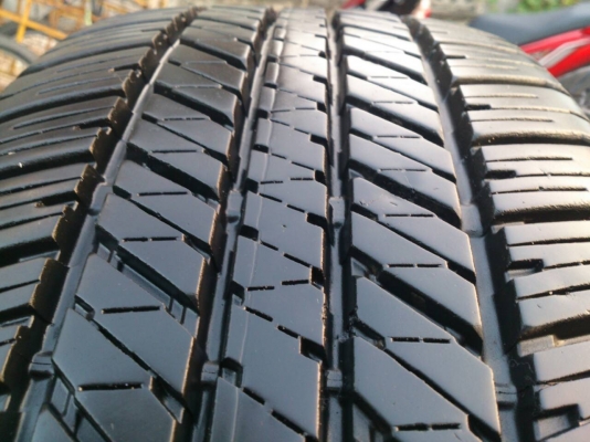 ขายแม็ก TOYOTA VIGO CHAMP ขอบ17 พร้อมยางบริดสโตน 265/65R17 ยางสัปดาห์ที่32ปี13 ดอกยางหนาสดสวยมากเท่ากันไม่แตกลายไม่ร้าวไม่กินข้างใข้งานน้อยมาก พร้อมน๊อตแท้ 24 ตัว