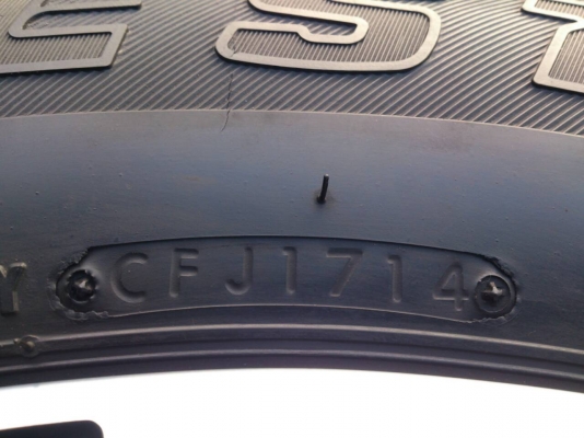 ขายแม็ก TOYOTA VIGO CHAMP TRD ขอบ17 พร้อมยางบริดสโตน265/65R17 ยางสัปดาห์ที่17ปี14 ดอกยางหนาสดสวยมากเท่ากันไม่แตกลายไม่ร้าวไม่กินข้างใข้งานน้อยมาก พร้อมน๊อตแท้ 24 ตัว ขายแม็ก TOYOTA VIGO CHAMP TRD ขอบ17 พร้อมยางบริดสโตน265/65R17 ยางสัปดาห์ที่17ปี14 ดอกยางหนาสดสวยมากเท่ากันไม่แตกลายไม่ร้าวไม่กินข้างใข้งานน้อยมาก พร้อมน๊อตแท้ 24 ตัว