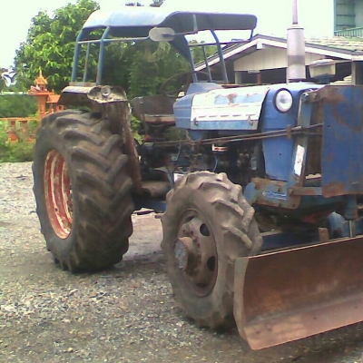 รถไถ ฟร์อด 2เพา 6610 สภาพดีเดิมๆพร้อมใช้งาน ทะเบียนพร้อมโอน ราคา 435,000บ ต่อรองได้ รถไถ ฟร์อด 2เพา 6610 สภาพดีเดิมๆพร้อมใช้งาน ทะเบียนพร้อมโอน ราคา 435,000บ ต่อรองได้