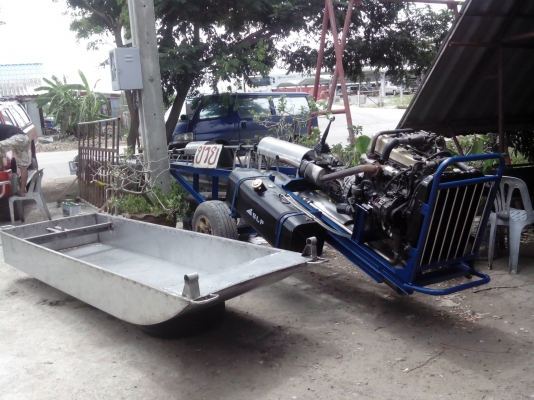 ท่อสูบน้ำ 9 นิ้วเครื่องมังกรประหยัดน้ำมันทนทานเคลื่อนย้ายง่าย