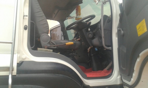 ปรับราคาใหม่ 2,490,000บ สิบล้อ อีซูซุ FXZ 360 hp ปี54 แม่ลูก 3 คาน ดั้มสามมิตรแท้ สภาพสวยบางเดิมพร้อมใช้ เล่มทะเบียนพร้อมโอน ราคา 2,650,000บ ต่อรองได้ครับ ปรับราคาใหม่ 2,490,000บ สิบล้อ อีซูซุ FXZ 360 hp ปี54 แม่ลูก 3 คาน ดั้มสามมิตรแท้ สภาพสวยบางเดิมพร้อมใช้ เล่มทะเบียนพร้อมโอน ราคา 2,650,000บ ต่อรองได้ครับ