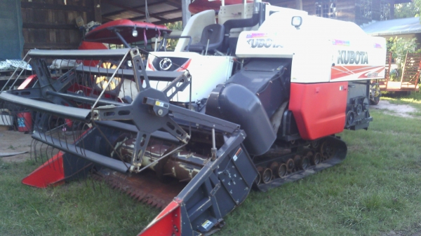 ขายด่วนรถเกี่ยว  KUBOTA DC 70