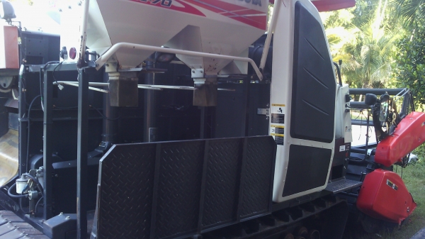 ขายด่วนรถเกี่ยว KUBOTA DC 70 ขายด่วนรถเกี่ยว KUBOTA DC 70