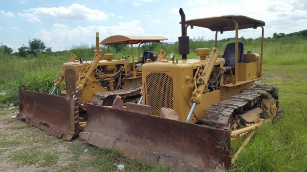 ขายรถแทรคเตอร์ CAT D4D ตีนตะขาบ ราคาคันละ 250000
