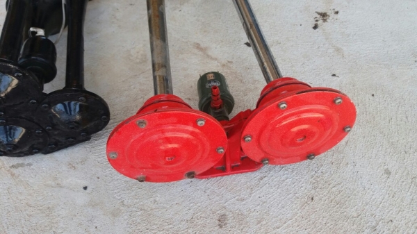 ขายแตรลมครับ.. ขายแตรลมครับ..